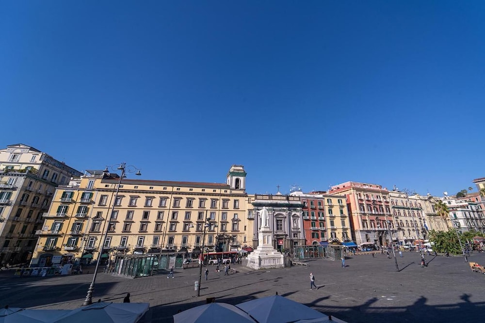 le 4 stagioni dante h napoli centro