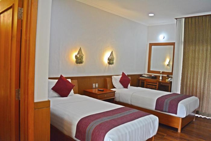 manohara resort