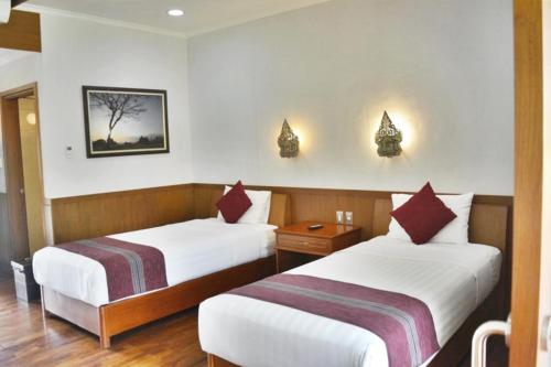 manohara resort