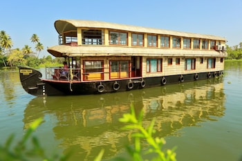 kerala houseboats