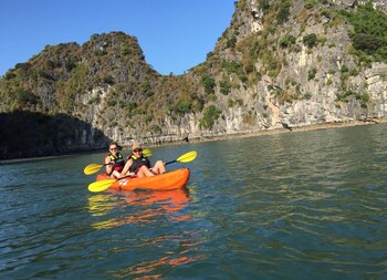 renea cruises halong