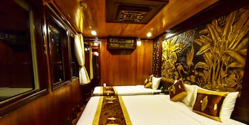 renea cruises halong