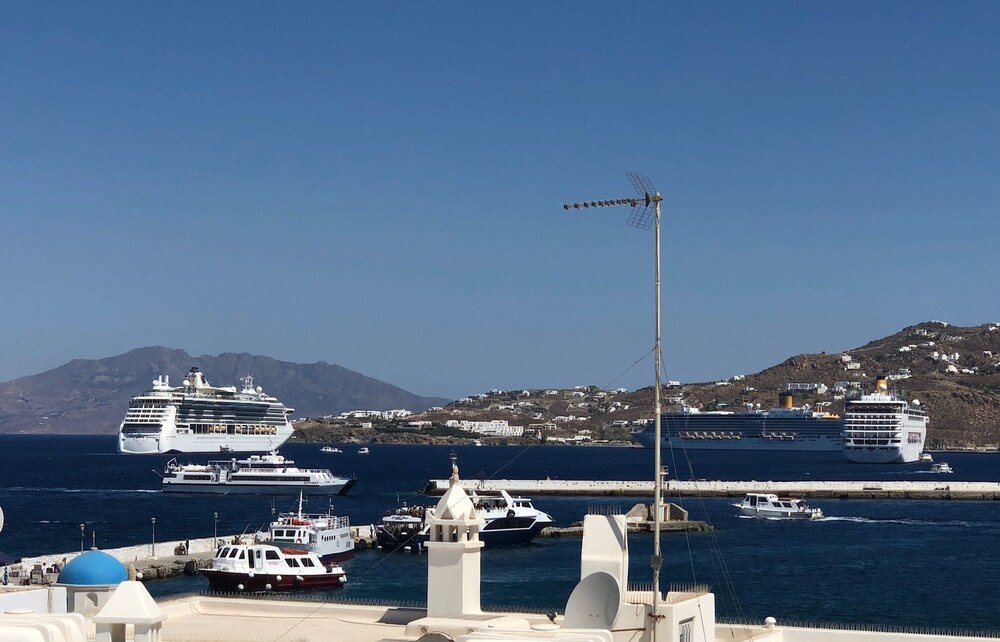 roofs of chora townhouse with rooftop pool adults only