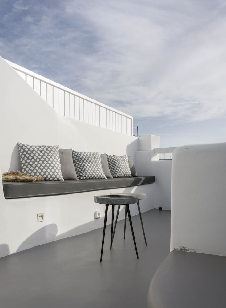 roofs of chora townhouse with rooftop pool adults only