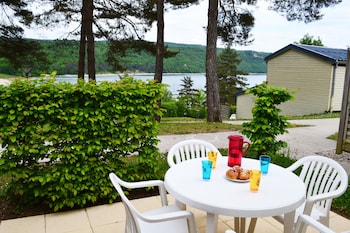 vvf villages le lac de vouglans maisod