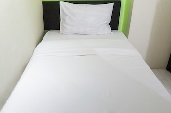 Pool View 2Br At Dian Regency Apartment,,0 star