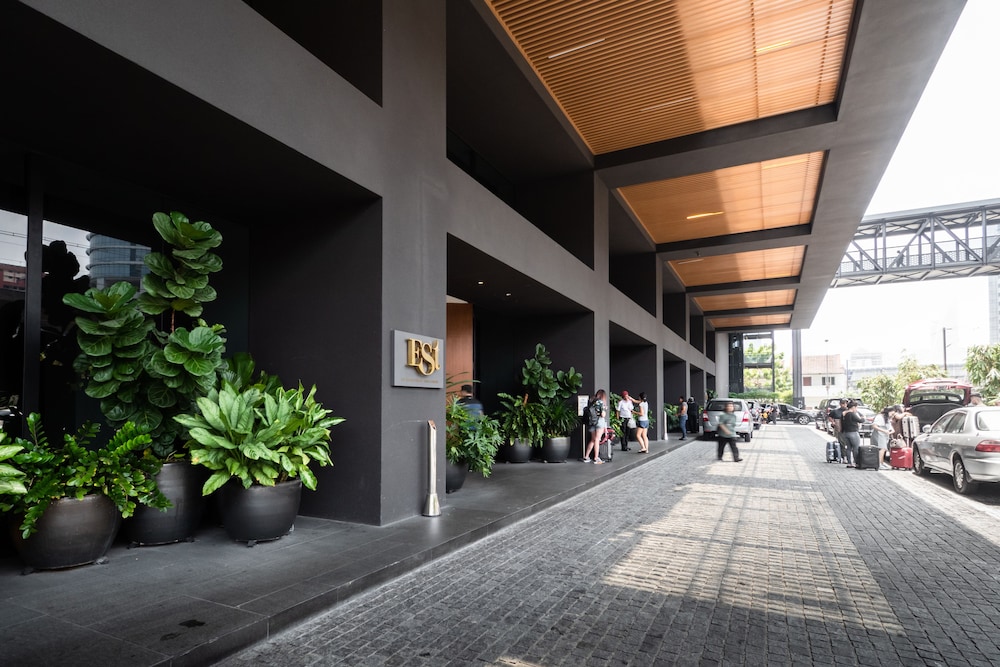 the establishment at bangsar kl sentral