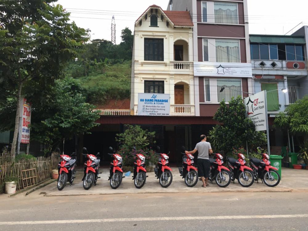 hg hostel and motobikes