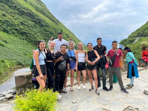 hg hostel and motobikes