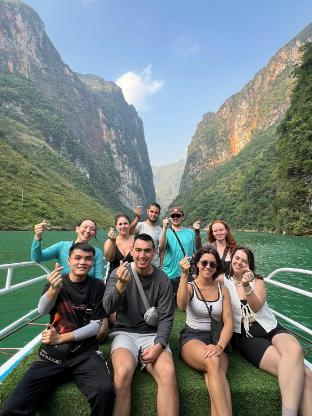 hg hostel and motobikes