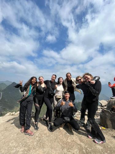 hg hostel and motobikes