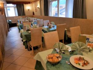 Bellevue Hotel,,3 star