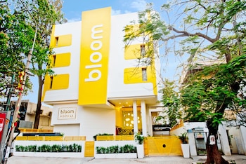 bloom hotel indiranagar