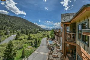 keystone