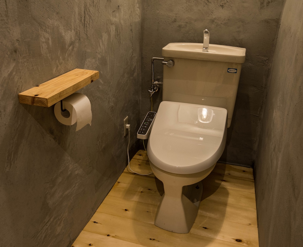 onsen guesthouse hakone tent hostel