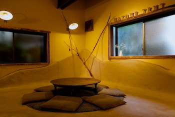 onsen guesthouse hakone tent hostel