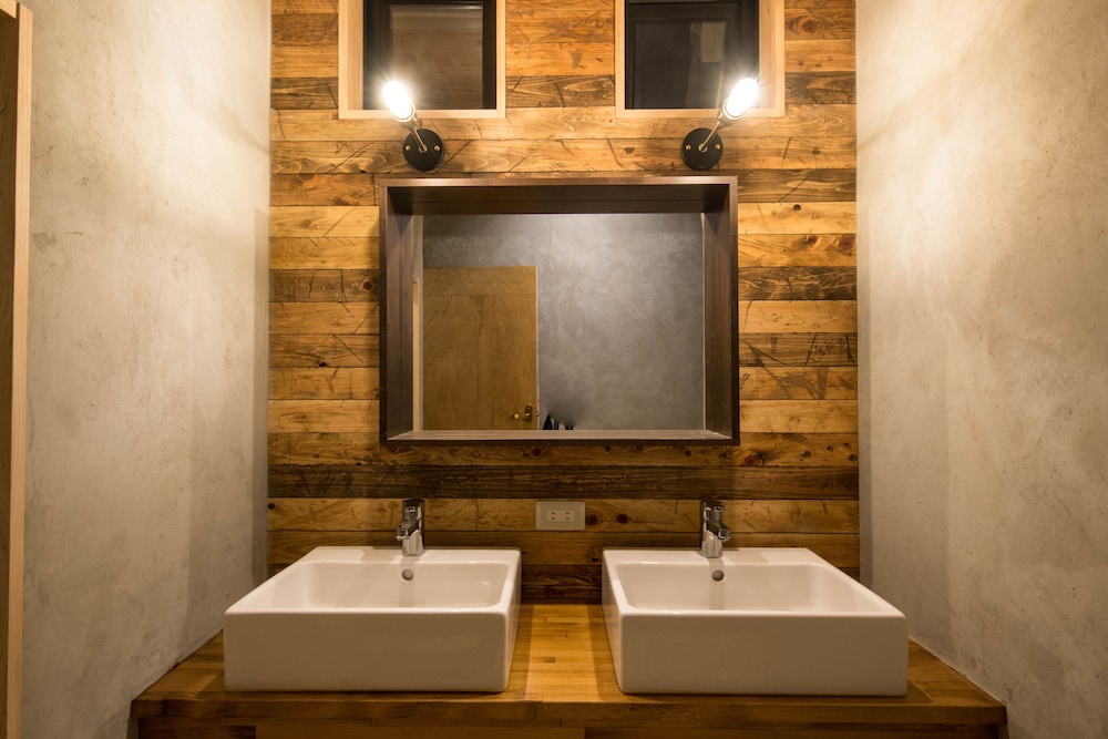 onsen guesthouse hakone tent hostel