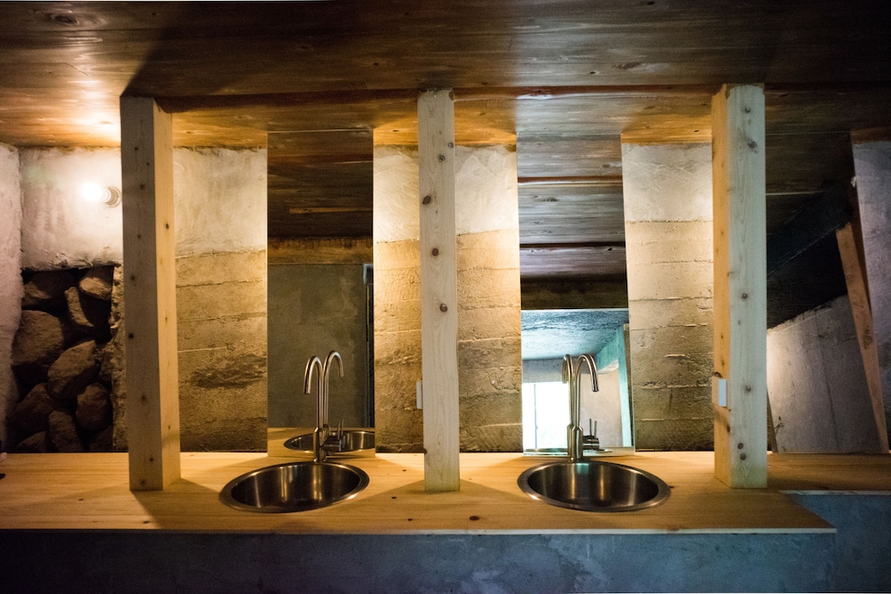 onsen guesthouse hakone tent hostel