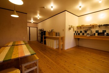 onsen guesthouse hakone tent hostel