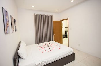 beach front apartment