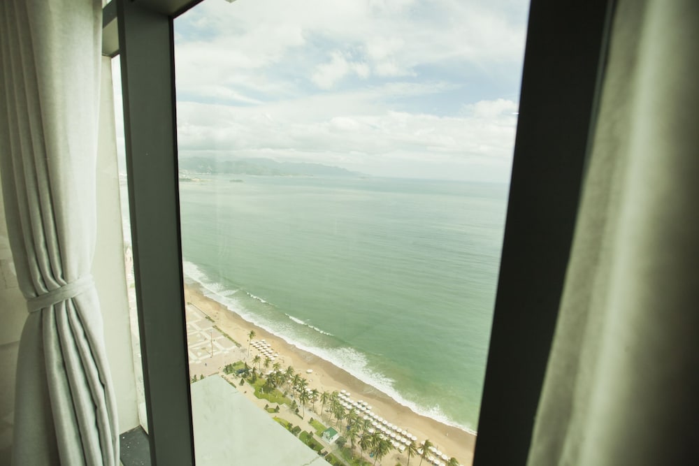 beach front apartment