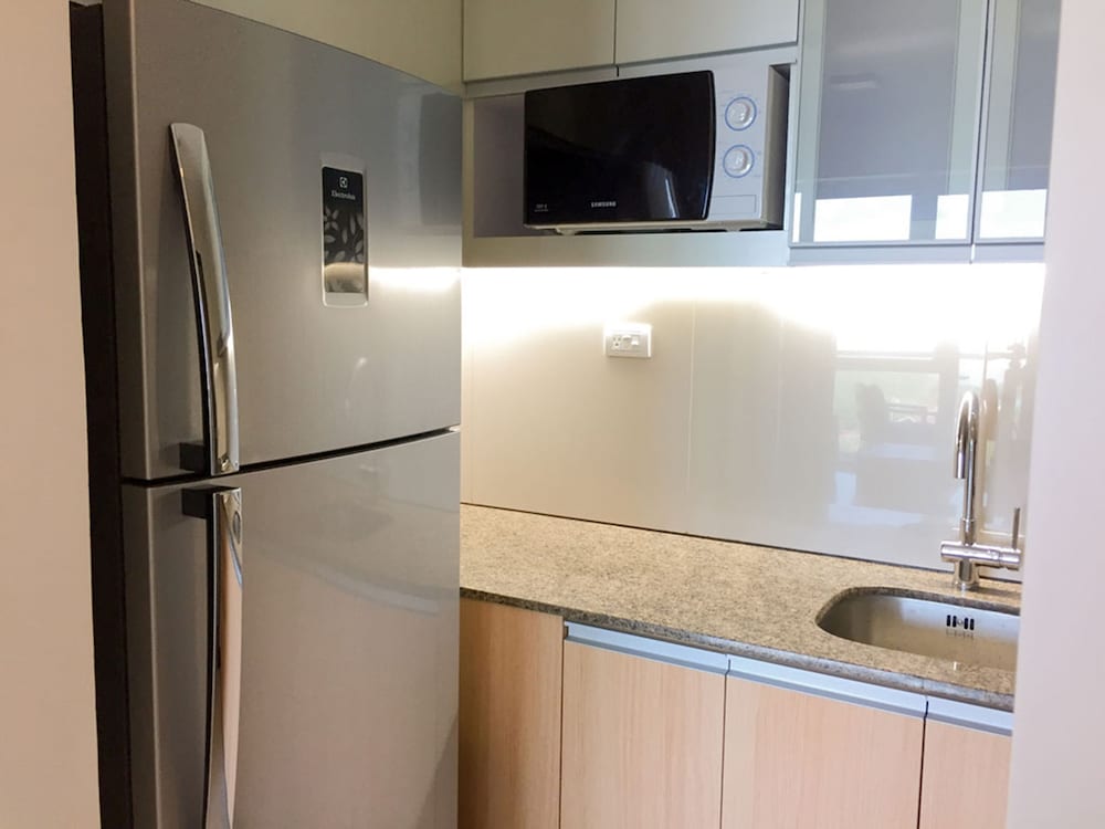 mactan fully furnished condo