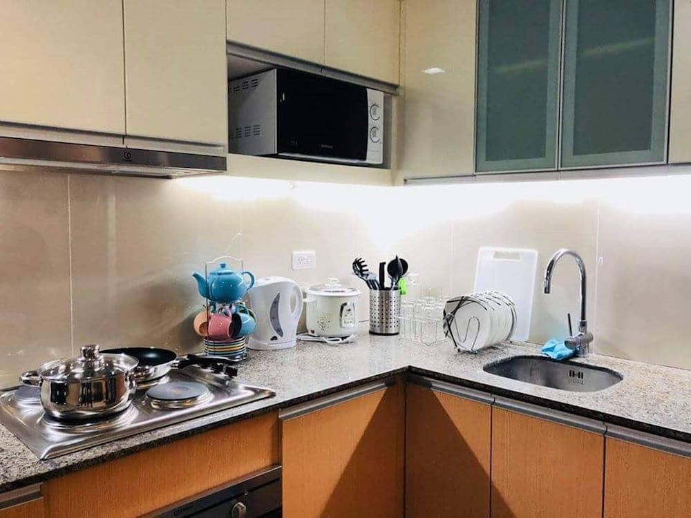 mactan fully furnished condo