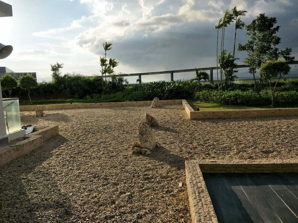 mactan fully furnished condo