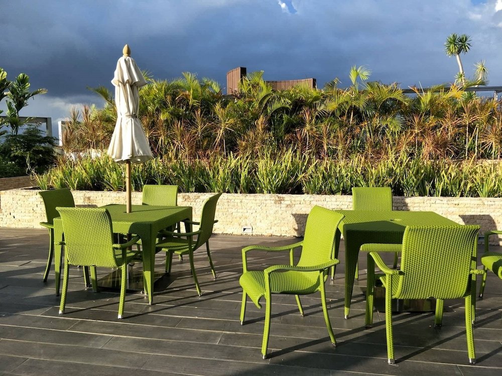 mactan fully furnished condo