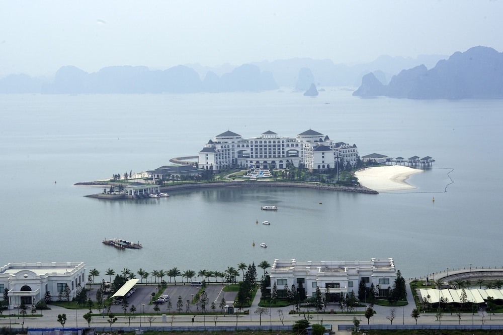 hometel newlife ha long