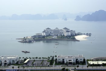 ha long