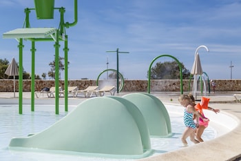 hotel sur menorca and splash