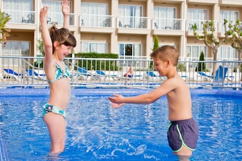 hotel sur menorca and splash