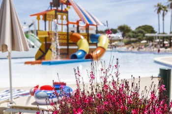 hotel sur menorca and splash