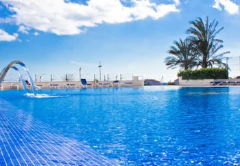 hotel sur menorca and splash