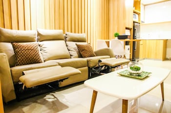 scandinavian japanese style studio the oasis apartment