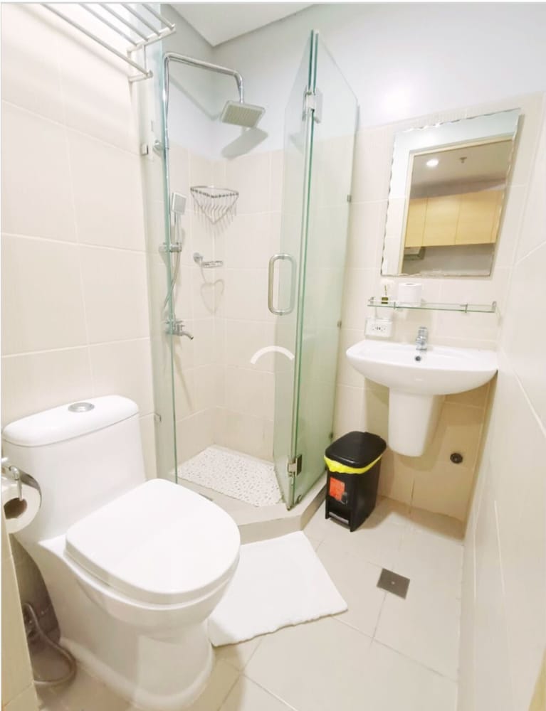 grass residence sm north mrt nlex qc