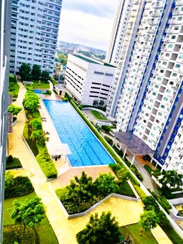 grass residence sm north mrt nlex qc