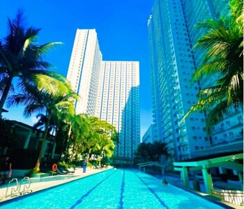 grass residence sm north mrt nlex qc
