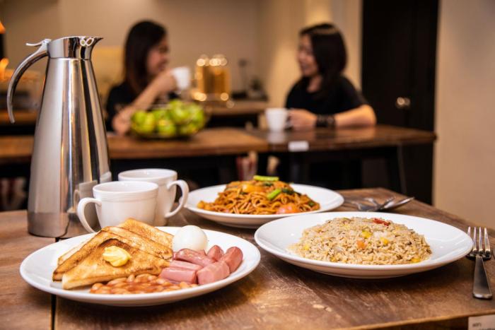 cube boutique capsule hotel kampong glam sg clean