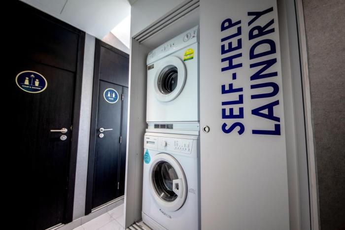 cube boutique capsule hotel kampong glam sg clean