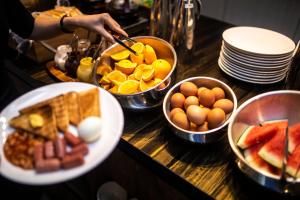 cube boutique capsule hotel kampong glam sg clean