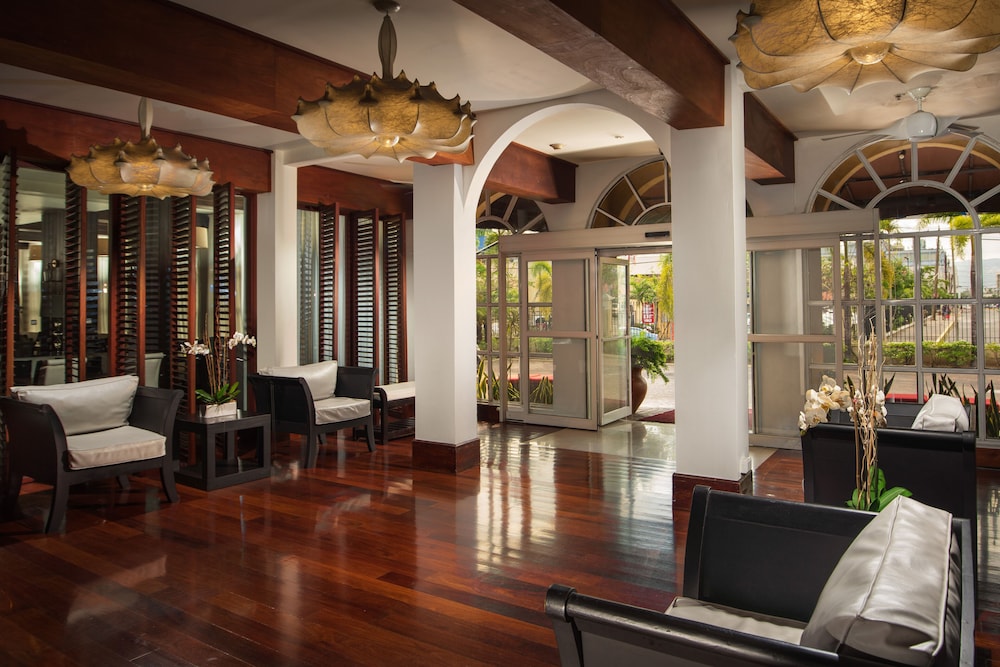 the spanish court hotel