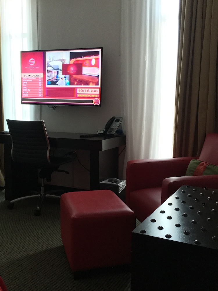 the spanish court hotel