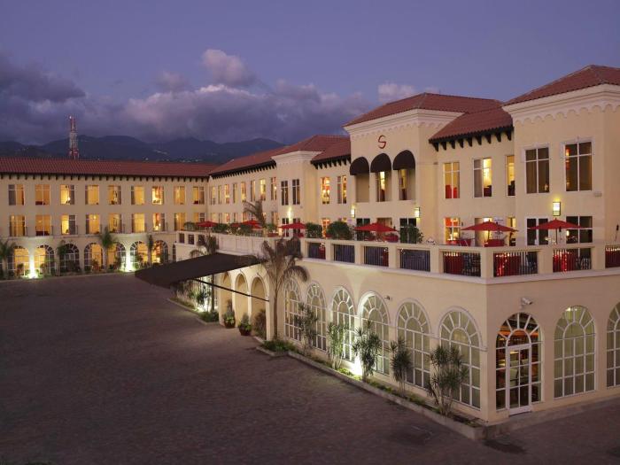 the spanish court hotel