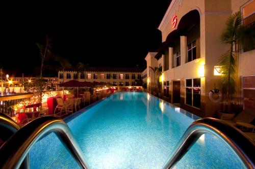 the spanish court hotel