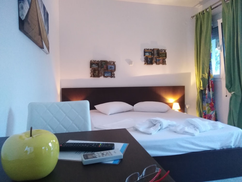 caretta village