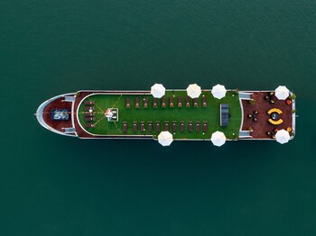 lan ha legend cruise