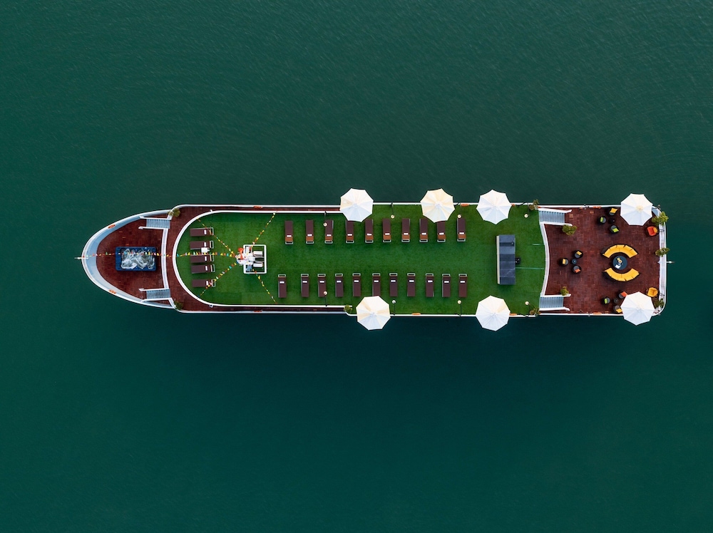 lan ha legend cruise