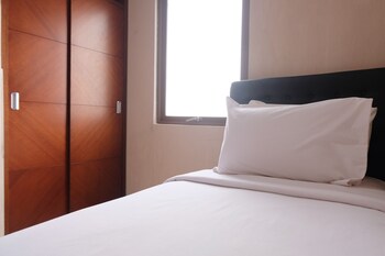 relaxing 2br majesty apartment near maranatha unversity